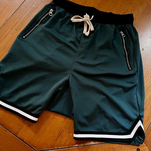Hey Guys Streetwear Collection Green Athletic Long Shorts Size Medium - Picture 1 of 13